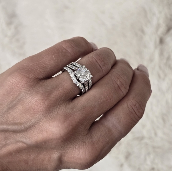 Diamond Ring Set - Picture 12 of 12